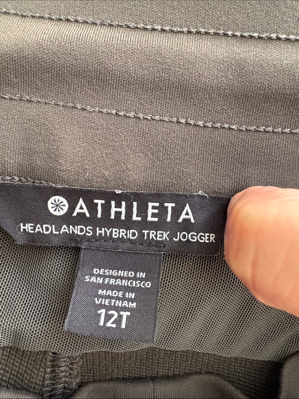 Athleta Headlands Hybrid Trek Jogger Olive Green Pants Size 12 Tall - Picture 3 of 12